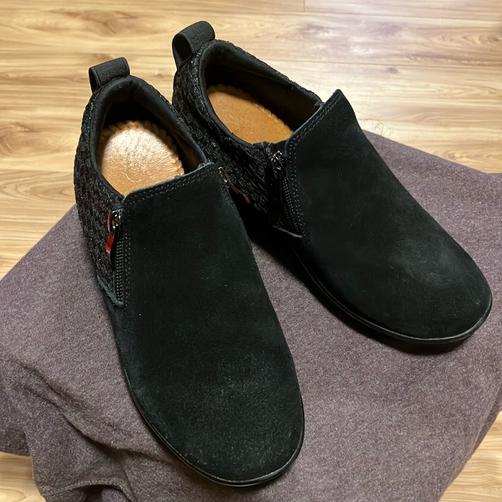 Bernie Mev Lihi Ankle Booties